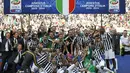 Juventus menjadi tim pertama yang berhasil memecahkan rekor 100-poin di Serie A Italia, (18/5/2014). (REUTERS/Alessandro Garofalo)