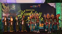 Tabuhan Hadrah Bikin Festival Kuntulan Caruk Banyuwangi Makin Meriah
