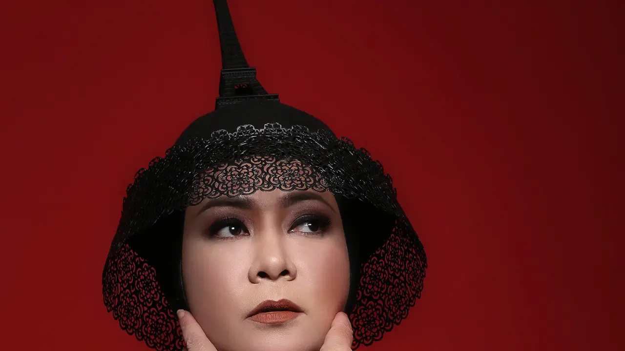 [Bintang] Eksklusif Melly Goeslaw 8