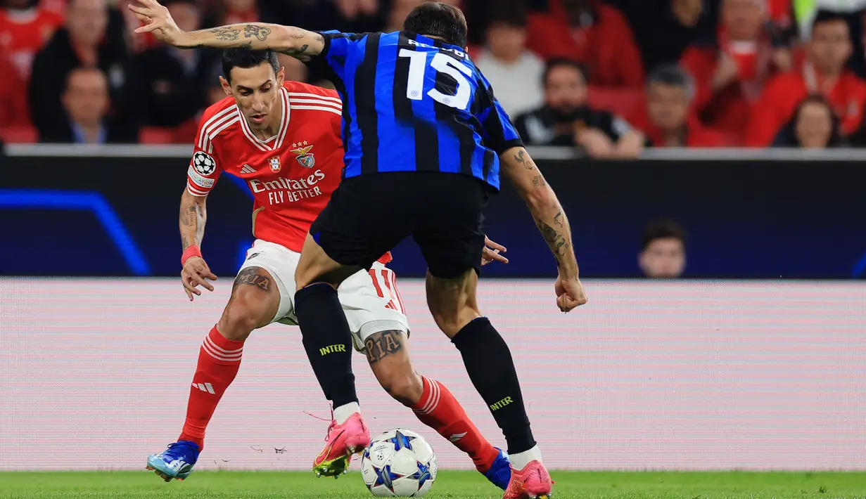 Hasil ini tidak mengubah posisi kedua tim di klasemen Grup D Liga Champions 2023/2024. (PATRICIA DE MELO MOREIRA / AFP)