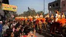Angkatan bersenjata India menaiki unta saat parade menyambut Hari Republik India di New Delhi, India, Senin (23/1). India akan merayakan Hari Raya Nasional yang jatuh pada tanggal 26 Januari. ( AP Photo/Manish Swarup)