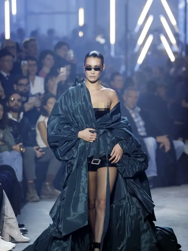 [Bintang] Bella Hadid