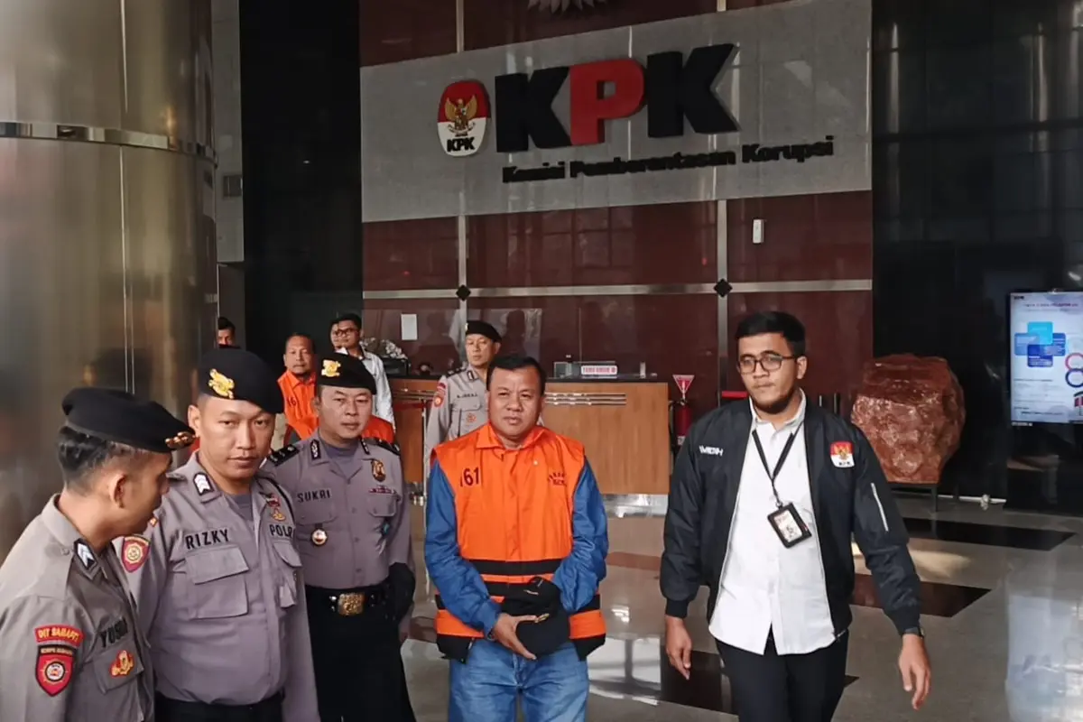 Bupati Kuansing, Suhardiman Amby resmi ditahan KPK