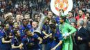 Jose Mourinho masih menjadi pelatih terakhir yang sukses membawa Manchester United menjadi juara. Dibawah asuhannya Setan Merah berhasil meraih tiga trofi sekaligus pada 2016/2017, yaitu Community Shield, Piala Liga, dan Europa League. Hingga saat ini MU belum pernah menjadi juara lagi. (AFP/Paul Ellis)