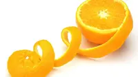 Buah jeruk selain bermanfaat untuk tubuh ternyata juga mempunya manfaat yang baik untuk kulit dan rambut.(Foto: topnaturalremedies.net)