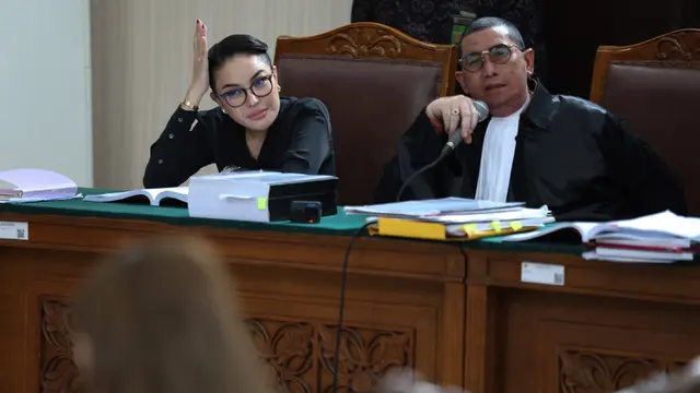 Nikita Mirzani Kembali Jalani Sidang Lanjutan Kasus Pemerasan dan TPPU