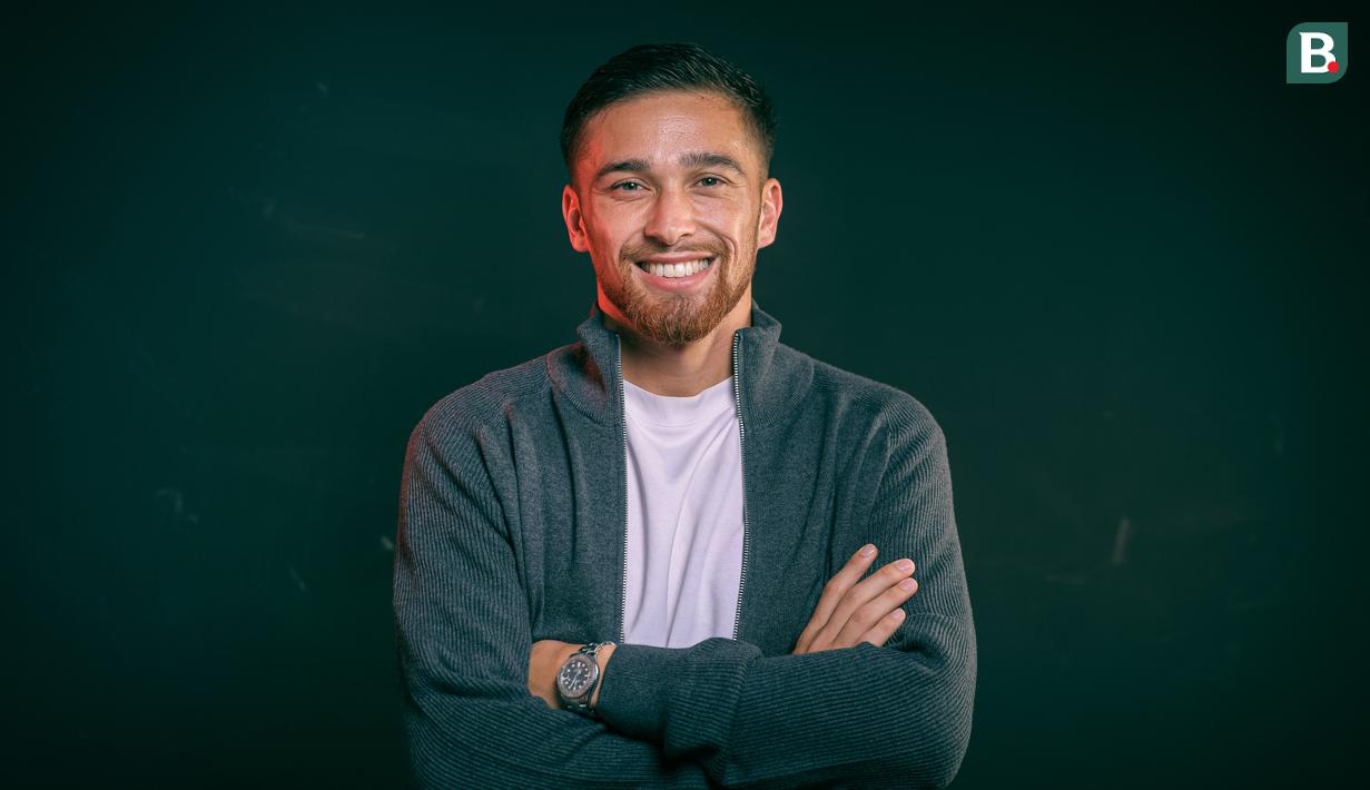 Jordy Wehrmann merupakan pemain berdarah Belanda-Indonesia yang kini membela klub Liga 1, Madura United. (Bola.com/Bagaskara Lazuardi)