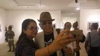 Profesor fotografi pertama dan satu-satunya di Indonesia Soeprapto Soedjono merayakan pensiun dengan pameran (Liputan6.com/ Switzy Sabandar)