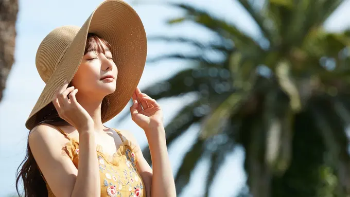 Ilustrasi skincare saat cuaca panas