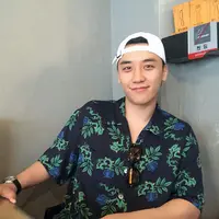 Kehidupan seorang selebriti memang menarik untuk diikuti, apalagi jika membahas soal asmara. Dan baru-baru ini, Seungri BigBang dikabarkan menjalin hubungan dengan seorang wanita. (Foto: instagram.com/seungriseyo)