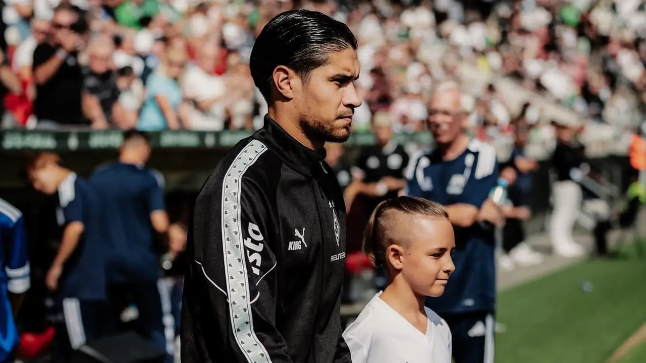 Bek Timnas Indonesia, Kevin Diks, memulai musim baru bersama Borussia Monchengladbach sebagai kapten.