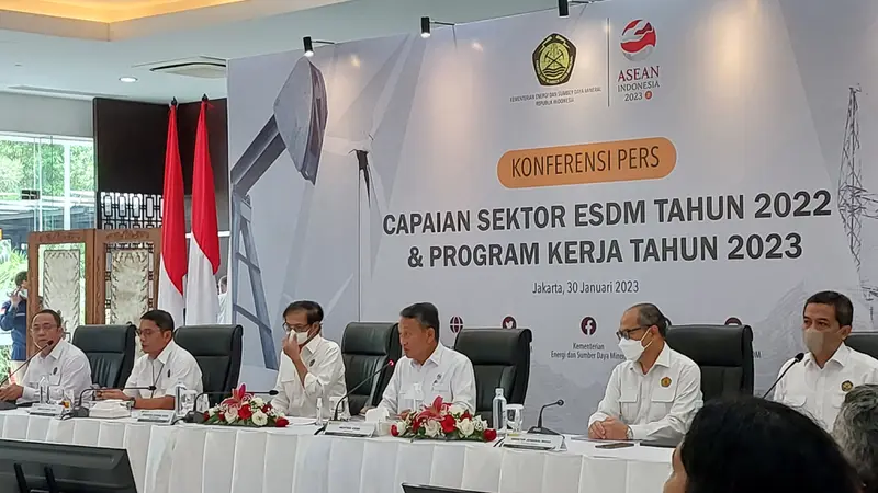 Menteri ESDM Arifin Tasrif dalam Konferensi Pers Capaian Kinerja Sektor ESDM, di Kementerian ESDM, Senin (30/1/2023).