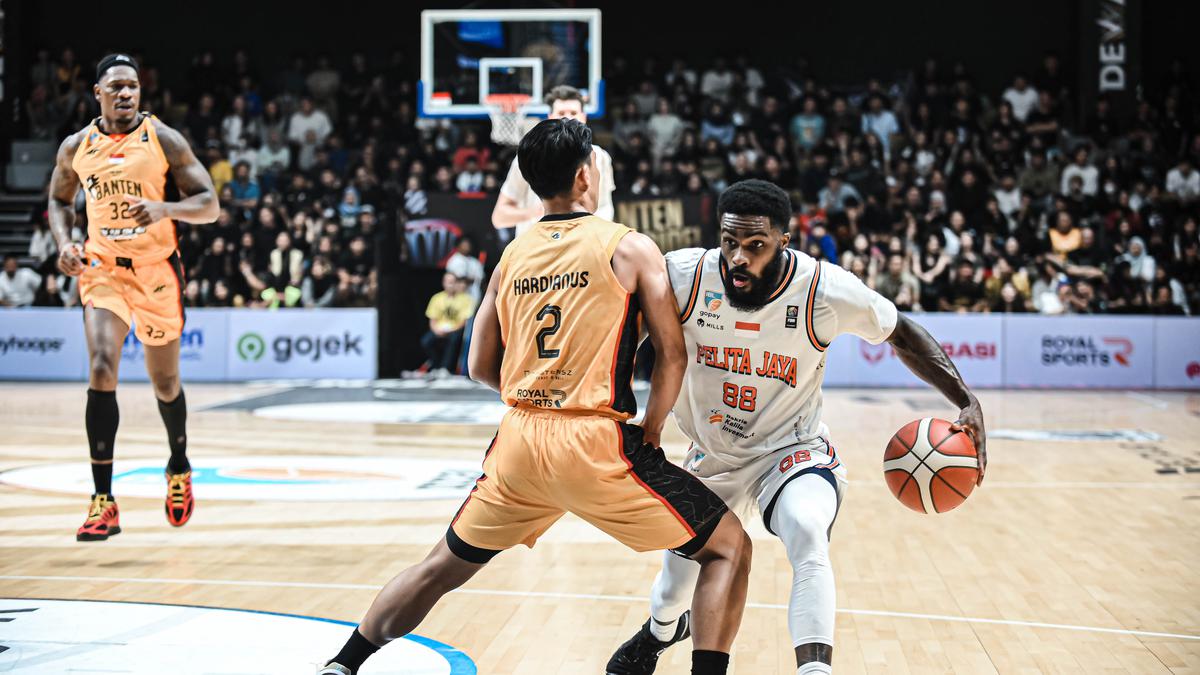 Bungkam Dewa United, Pelita Jaya Juara Musim Reguler IBL 2025