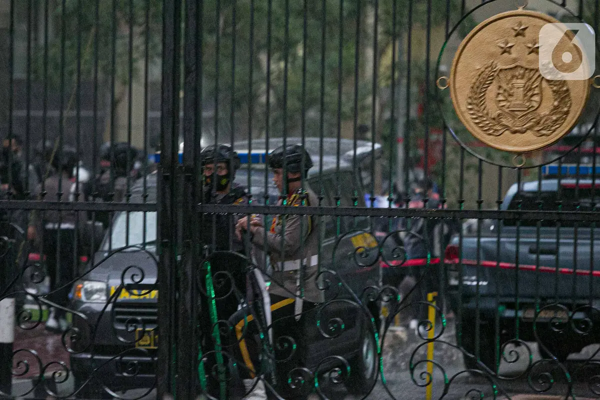Suasana Mabes Polri Jakarta Usai Baku Tembak