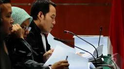 Jaksa penuntut umum membacakan tuntutannya kepada Anas Urbaningrum saat di Pengadilan Tipikor, Jakarta, Kamis (11/9/2014) (Liputan6.com/Andrian M Tunay)