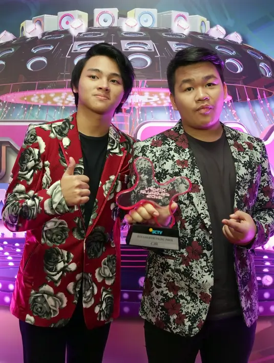 Boyband yang awalnya dengan nama Coboy Junior, dan kini bernama CJR, masih menjadi grup yang populer di masyarakat. Penghargaan Inbox Awards 2016 CJR berhasil menang dalam Kategori Boy/Girlband Paling Inbox. (Bambang E. Ros/Bintang.com)