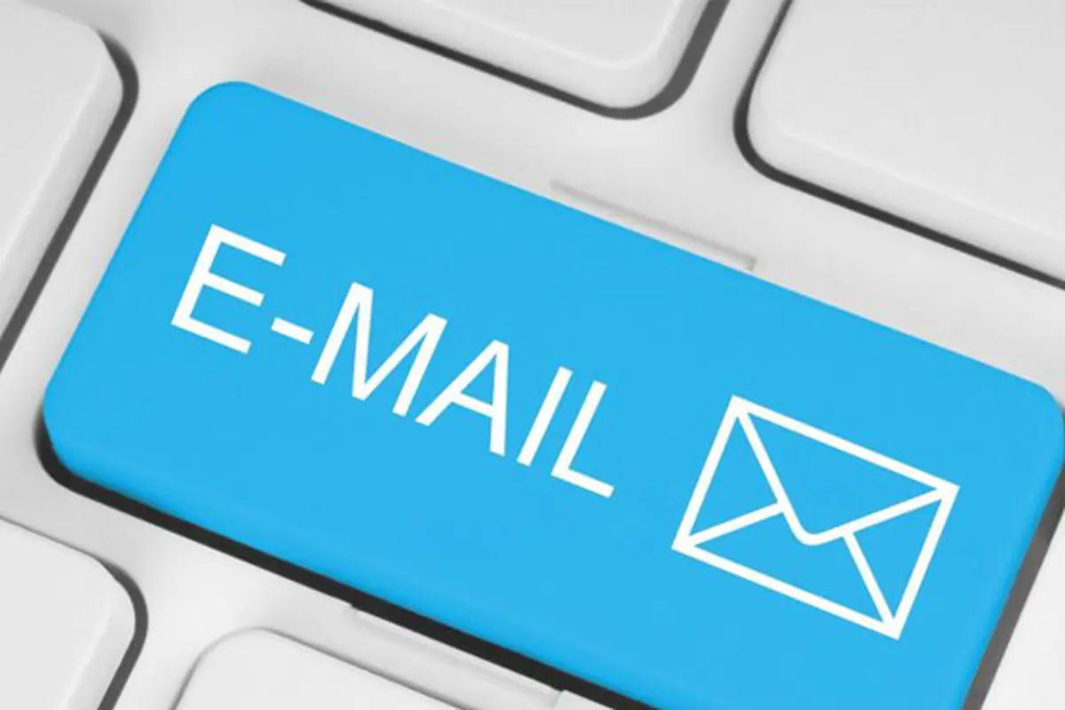 Ilustrasi Email