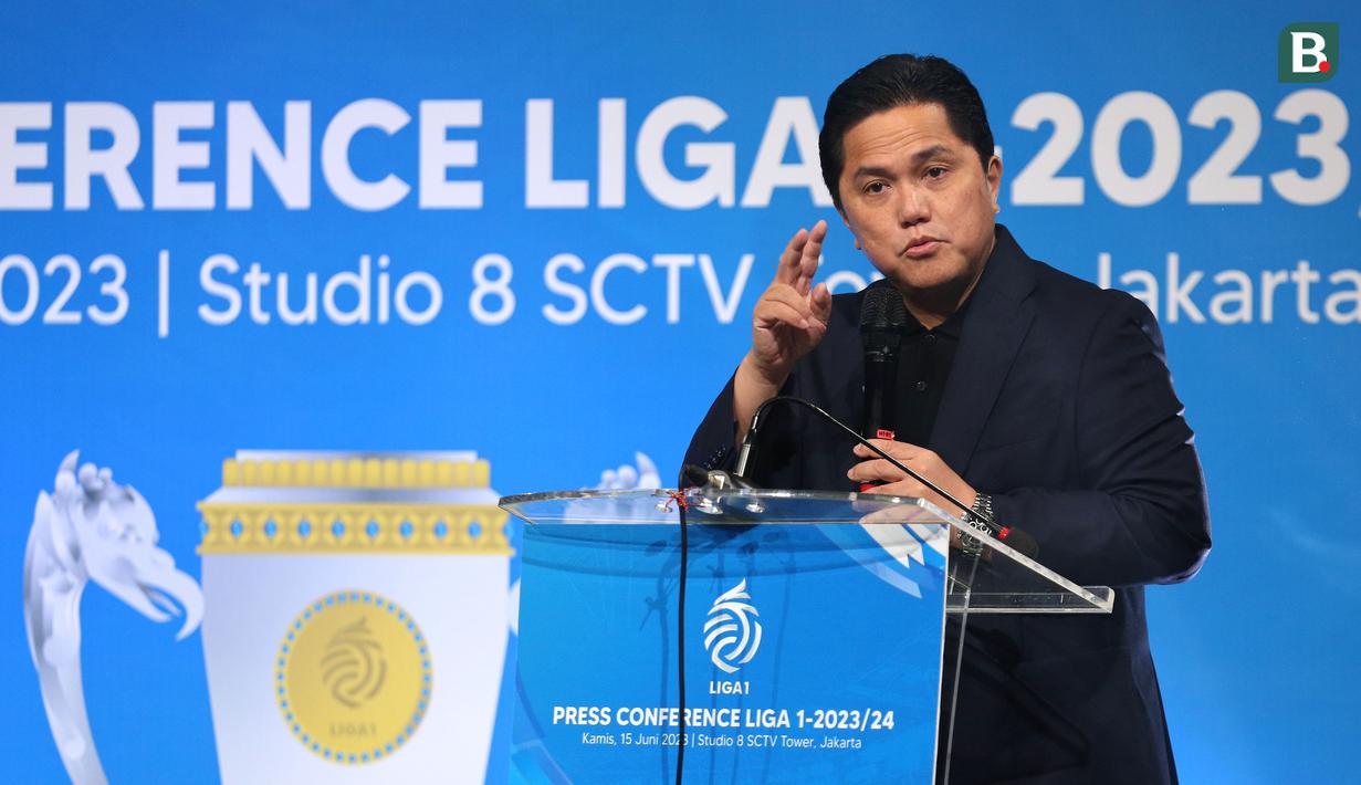<p>Ketua Umum PSSI, Erick Thohir memberikan sambutan dalam acara konferensi pers Liga 1 2023/2024 di SCTV Tower, Senayan, Jakarta Pusat, Kamis (15/6/2023). (Bola.com/Bagaskara Lazuardi)</p>