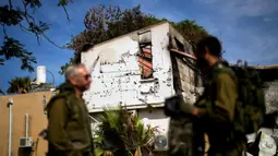 Sedikitnya 20 kota dan desa diserang Hamas dalam 'Operasi Badai Al-Aqsa' pagi hari pada 7 Oktober 2023. (AP Photo/Francisco Seco)