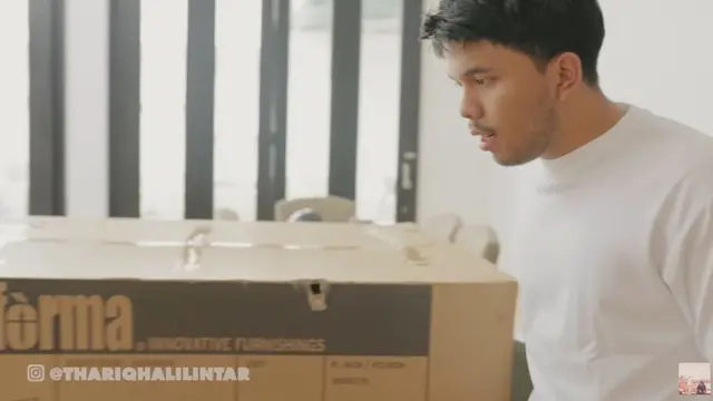 Thariq Halilintar renovasi rumahnya (YouTube/Thariq Halilintar)