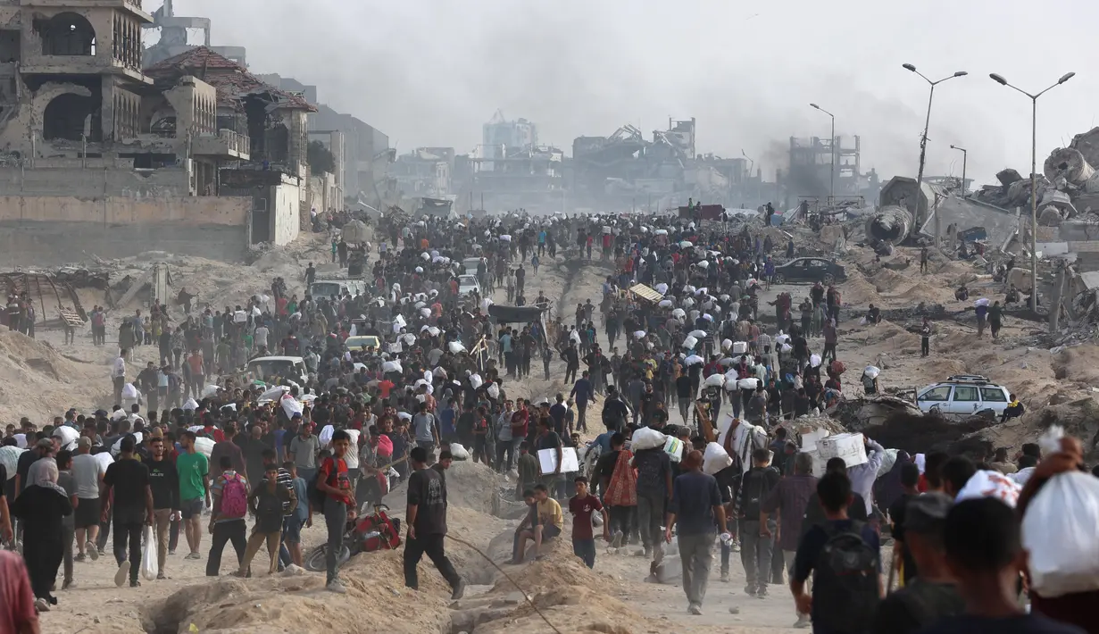 Lebih dari separuh kematian itu terjadi di dekat pusat distribusi bantuan kemanusiaan di Jalur Gaza, ketika banyak orang sedang menunggu untuk mendapatkan bantuan. (Omar AL-QATTAA/AFP)