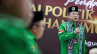 Ketua Umum Partai Persatuan Pembangunan (PPP) Suharso Monoarfa memberikan sambutan saat Pendaftaran Partai Politik Calon Peserta Pemilu tahun 2024 di Gedung KPU, Jakarta, Rabu (10/8/2022). Diketahui, PPP mendaftarkan diri bersama dengan parpol lainnya di Koalisi Indonesia Bersatu yakni PAN dan Golkar.  (Liputan6.com/Faizal Fanani)