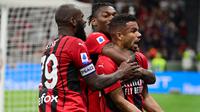 Dua gol AC Milan dicetak oleh Rafael Leao dan Junior Messias. (AFP/Miguel Medina)