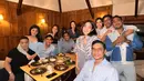 Dalam perayaan ultah kekasih Naysila Mirdad, tampak hadir Gisella Anastasia, Sammy Simorangkir dan istri. (Foto: Instagram/@naymirdad)