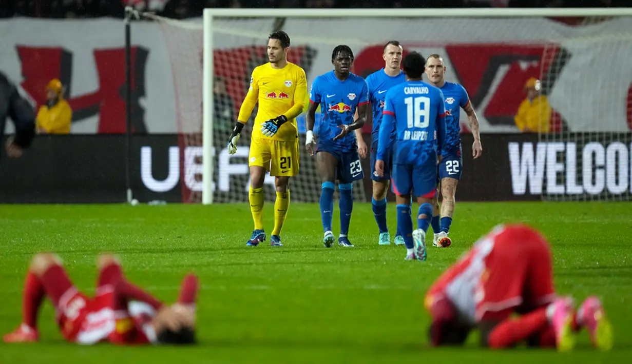 RB Leipzig menemani Manchester City lolos ke babak berikutnya. (AP Photo/Darko Vojinovic)