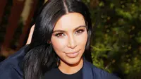 Ini dia rahasia di balik keindahan rambut Kim Kardashian. Foto: MarieClaire.com