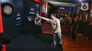 Kompetisi profesional darts perdana tanah air ini diselenggarakan oleh Indonesia Entertainment Group (IEG) di Eastern Promise, Kemang, ini melahirkan Tirta Suparjo sebagai juara. (Liputan6.com/Angga Yuniar)