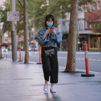 Ilustrasi Pemberlakuan Pembatasan Kegiatan Masyarakat (PPKM) Level 2 (Sumber foto: Pexels.com).