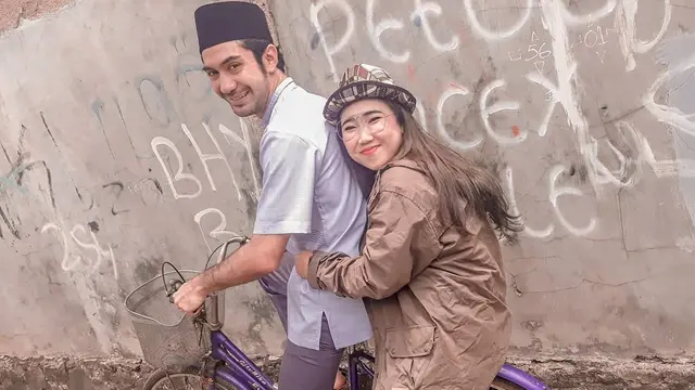 Kedekatan Kiki Saputri dan Reza Rahadian (sumber: instagram/kikysaputrii)