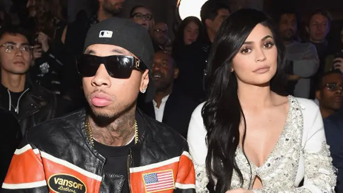 [Bintang] Tyga dan Kylie Jenner