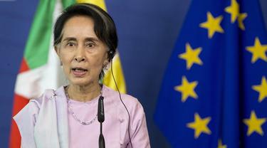 Aung San Suu Kyi dalam lawatannya ke Uni Eropa
