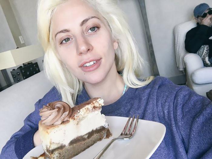Lady Gaga. (Sumber foto: Boredpanda.com)
