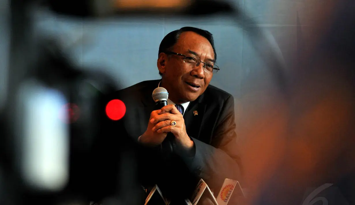 Dengan penetapan ini, Jero Wacik merupakan menteri aktif ke-3 yang menjadi tersangka KPK selama masa pemerintahan Presiden SBY pada Kabinet Indonesia Bersatu Jilid II. (Liputan6.com/Johan Tallo)