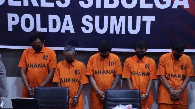 Ditetapkan Tersangka, Ini Tampang Lima Penganiaya Mahasiswa Arjuna Tamaraya Hingga Tewas di Masjid Agung Sibolga