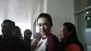 Nafa Urbach, menjadi salah satu sahabat Julia Perez yang datang juga untuk menjenguk. Mengaku mengenal Jupe sejak lama, Nafa pun menceritakan kenangannya saat pertamakali bertemu dengan pelantun belah duren itu. (Nurwahyunan/Bintang.com)