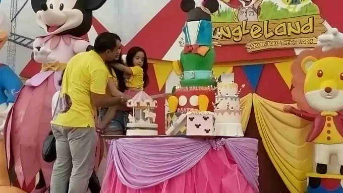 Nia Ramadhani dan Ardiansyah Bakrie