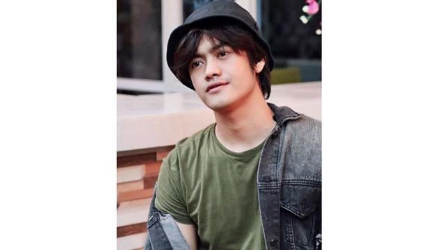 6 Potret Denias Ismail, Mantan Lesty yang Beri Ucapan Selamat Ulang Tahun