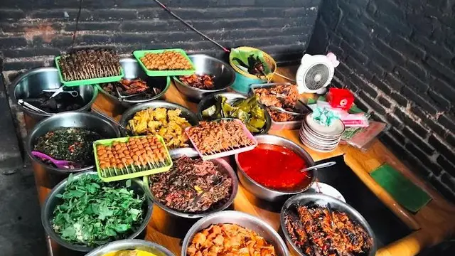 Warung Mangut Lele Mbah Marto