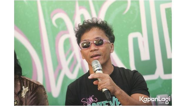 Implan 5.000 Helai Rambut, Ini 6 Potret Penampilan Kaka Slank yang Bikin Pangling