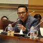 Anggota Komisi I DPR RI Junico BP Siahaan mempertanyakan upaya pemerintah dan operator-operator telekomunikasi dalam menjaga data pribadi masyarakat.