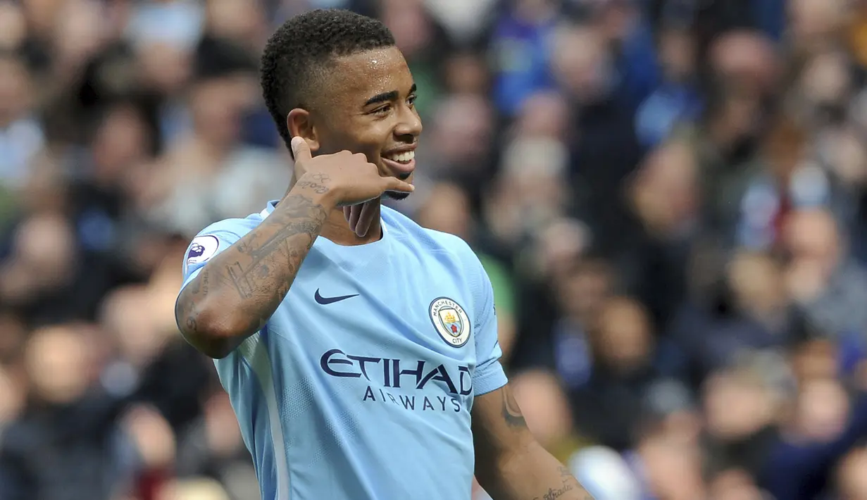 Gabriel Jesus mencetak dua gol untuke kemenangan Manchester City atas Liverpool pada lanjutan Premier League di Etihad Stadium, Manchester, (9/9/2017). City menang 5-0. (AP/Rui Vieira)