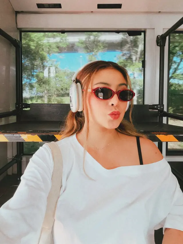 Awkarin. (Foto: Dok. Instagram @narinkovilda)