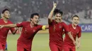 Gelandang Indonesia, Witan Sulaeman, melakukan selebrasi usai membobol gawang Chinese Taipei, pada laga AFC U-19 di SUGBK, Jakarta, Kamis (18/10/2018. Indonesia menang 3-1 atas Chinese Taipei. (Bola.com/M Iqbal Ichsan)