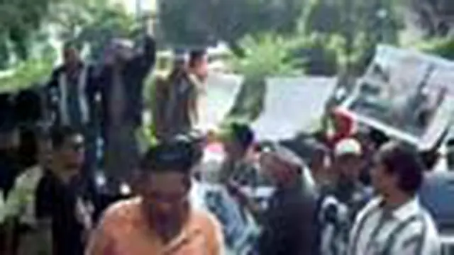 Kepala KPUD Riau Diminta Turun