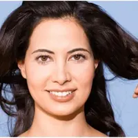 Layaknya kekasih, merawat rambut pun harus dengan cinta.