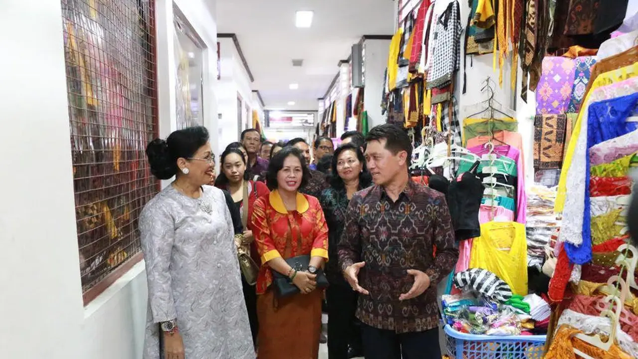 Pasar Seni Blok A Semarapura di Bali